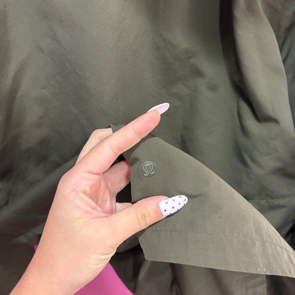 Lululemon Easy As Jacket Dark Olive - Picture 8 of 9